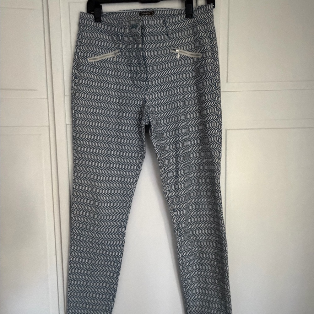 J. McLaughlin Navy and White Printed Skinny Pants